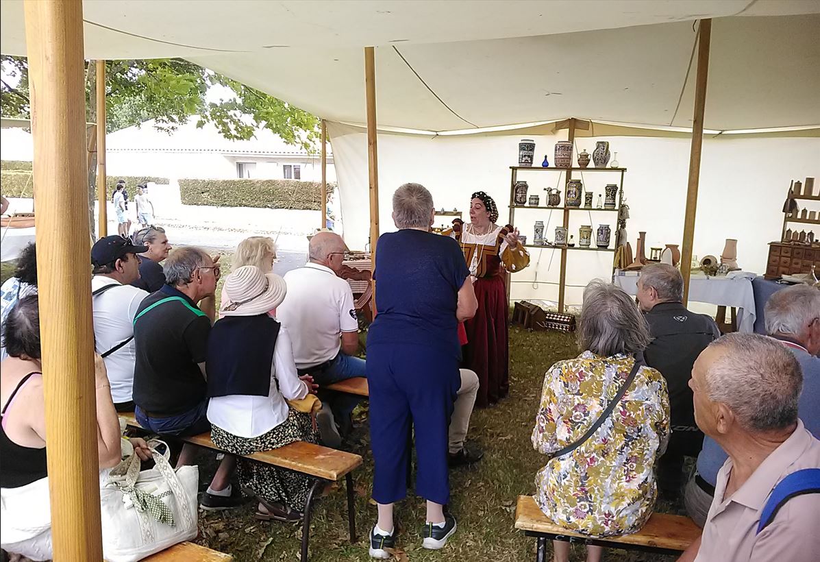 Echange avec le public sur les métiers de la santé à la Renaissance