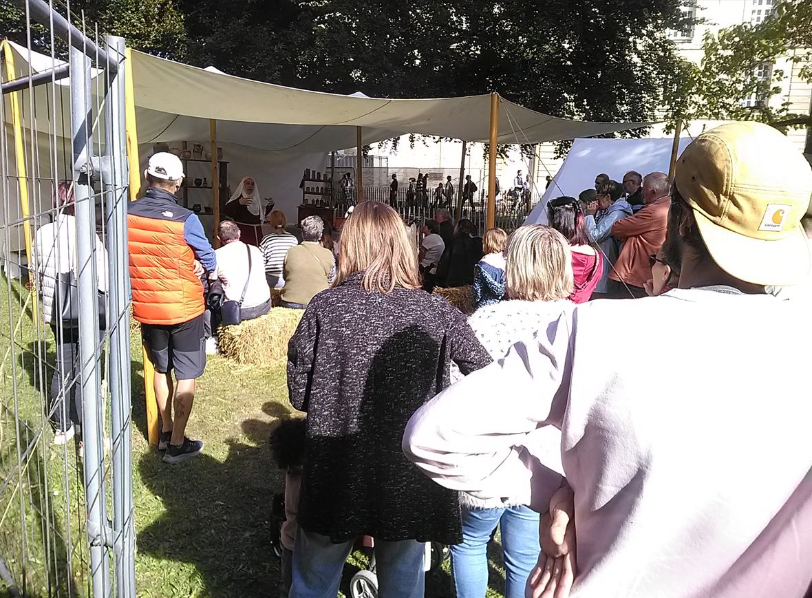 Les visiteurs sous notre auvent le dimanche