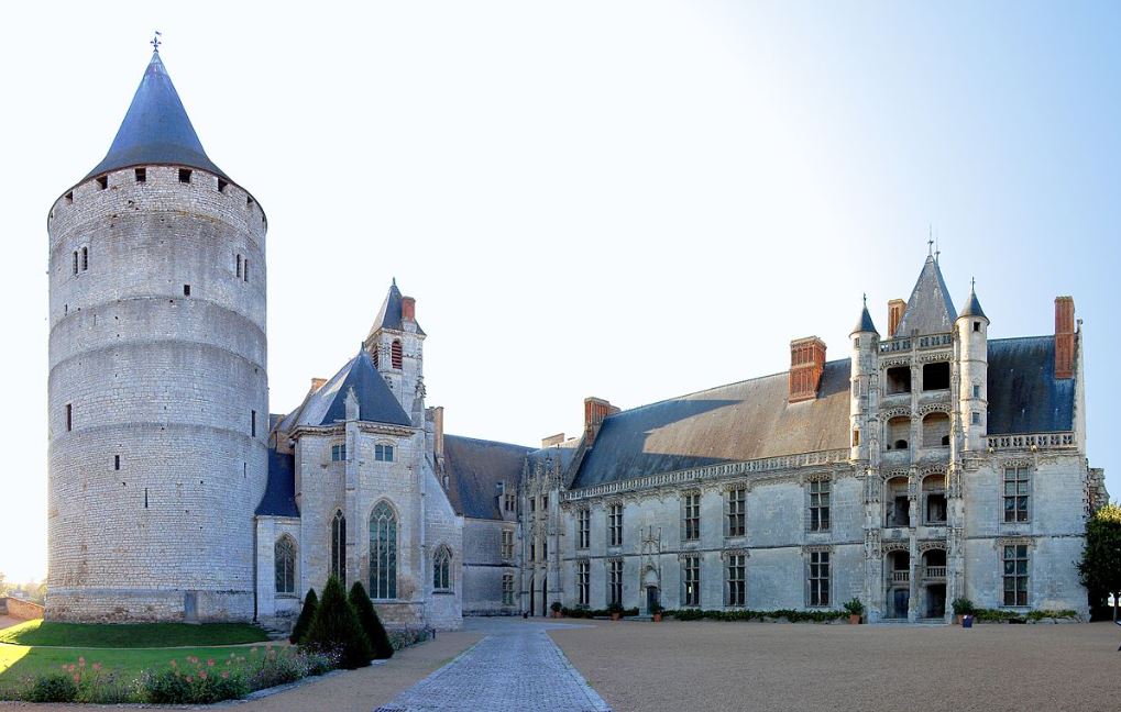 Cour du château 