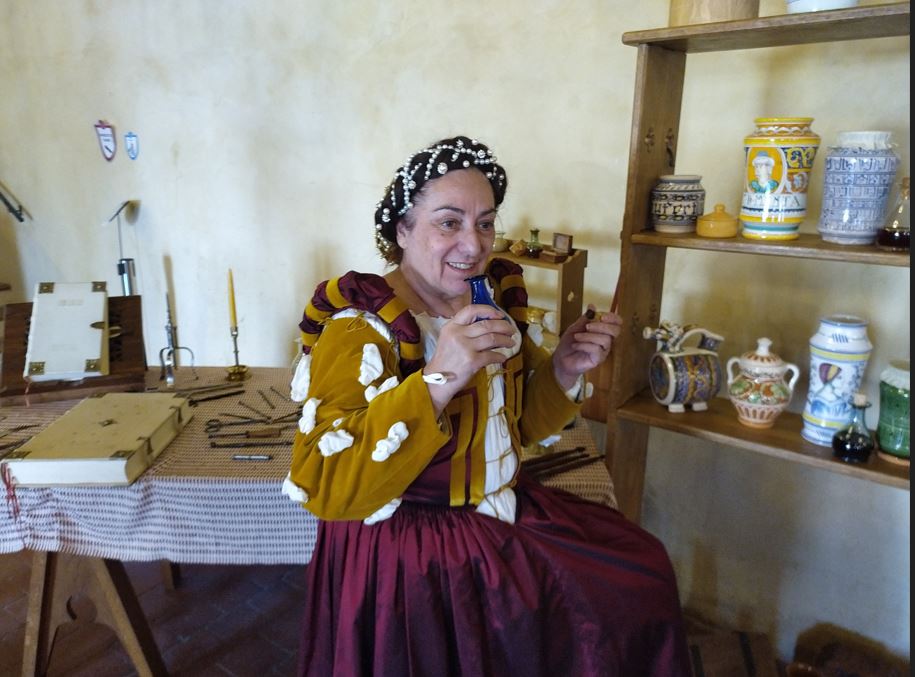 Présentation de macéras parfumés.